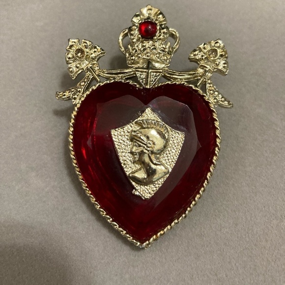 Jewelry - Vintage brooch.  See all pics.  Very rare.​​